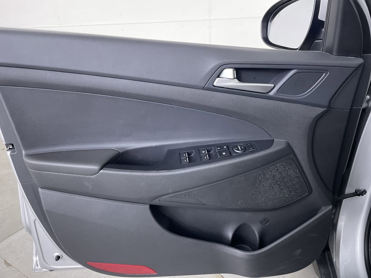 Used 2020 Hyundai Tucson Ultimate w/ Cargo Package AWD/4WD image 10