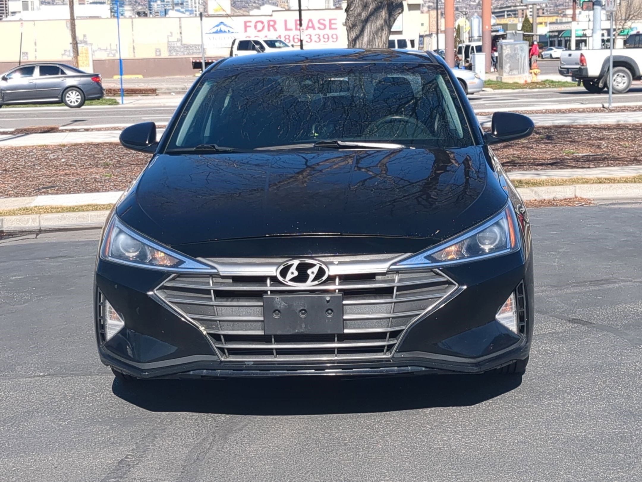 Used 2020 Hyundai Elantra SE w/ Cargo Package (C1) image 11