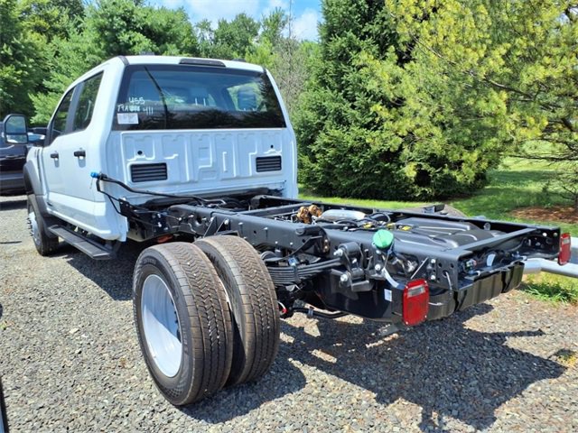 New 2025 Ford F550 4x4 Crew Cab image 3