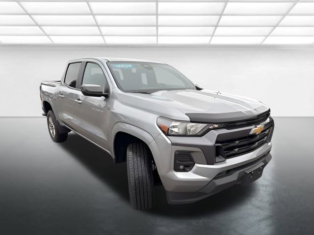 Used 2023 Chevrolet Colorado LT w/ LT Convenience Package II image 4