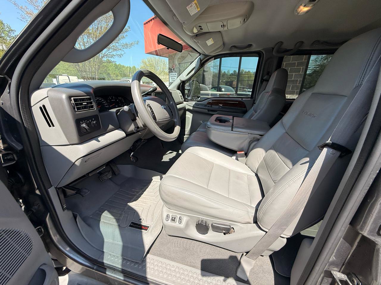 Used 2004 Ford F250 Lariat image 14