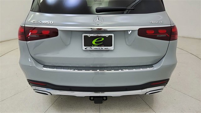 Used 2024 Mercedes-Benz GLS 450 4MATIC image 11