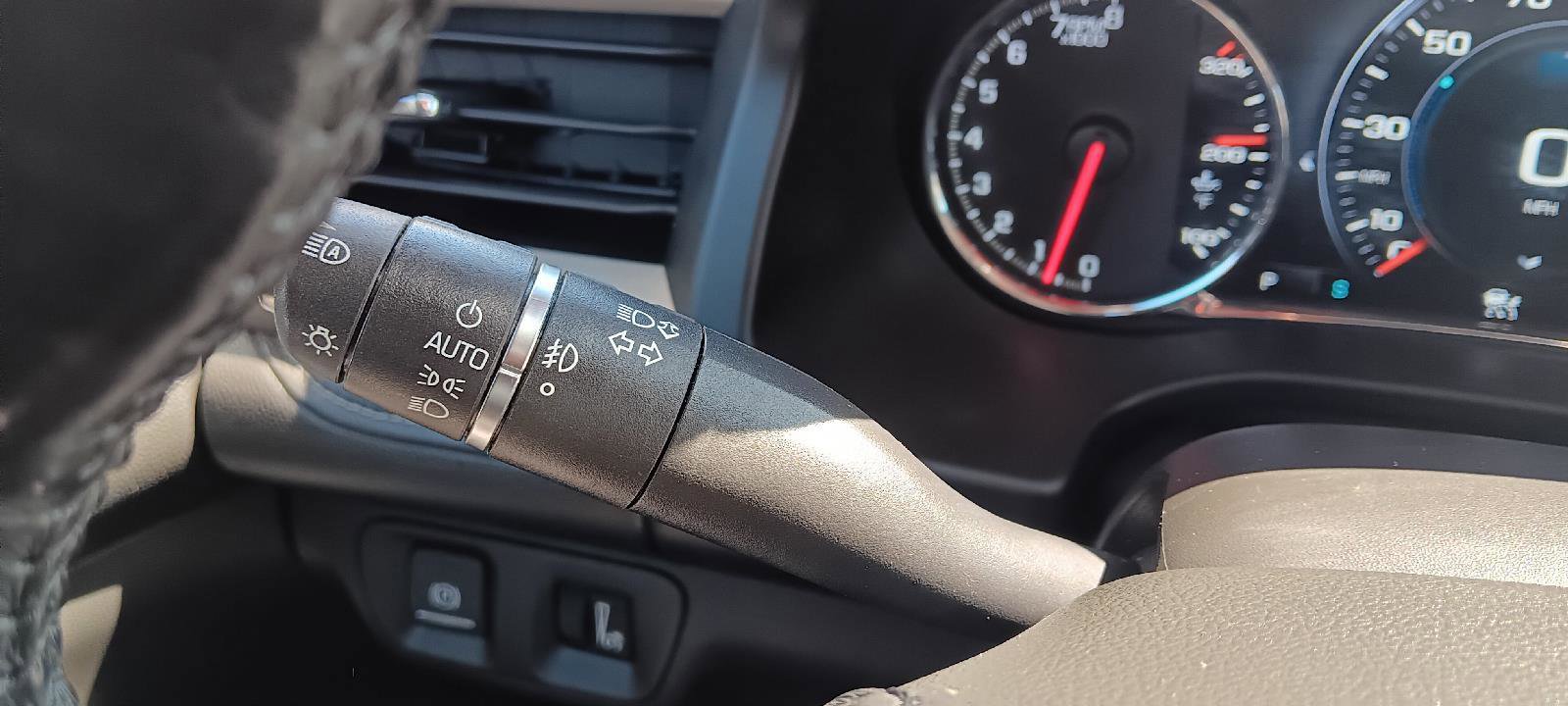 Used 2019 GMC Acadia Denali w/ Technology Package image 16