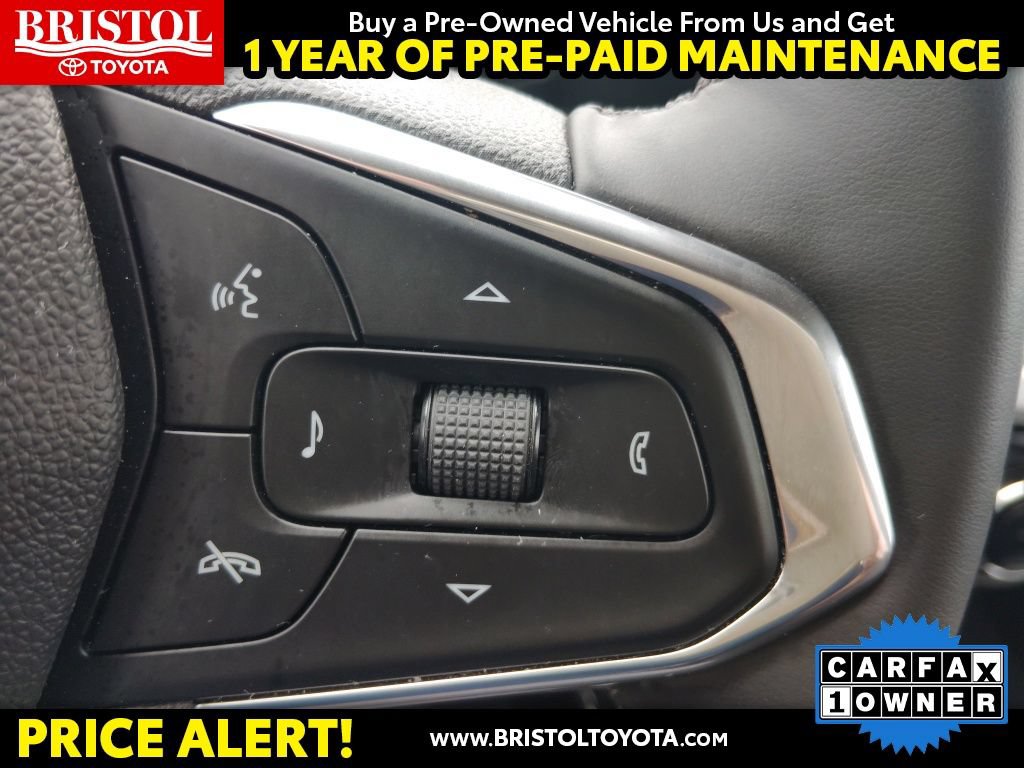 Used 2025 Chevrolet Trax LT w/ LT Convenience Package FWD image 28