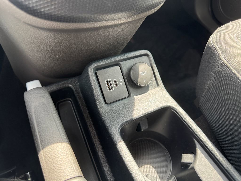 Used 2022 Ford Transit Connect XLT FWD image 27