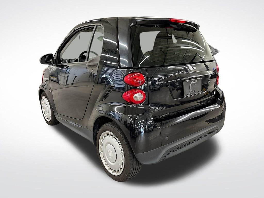 Used 2014 smart fortwo pure image 3