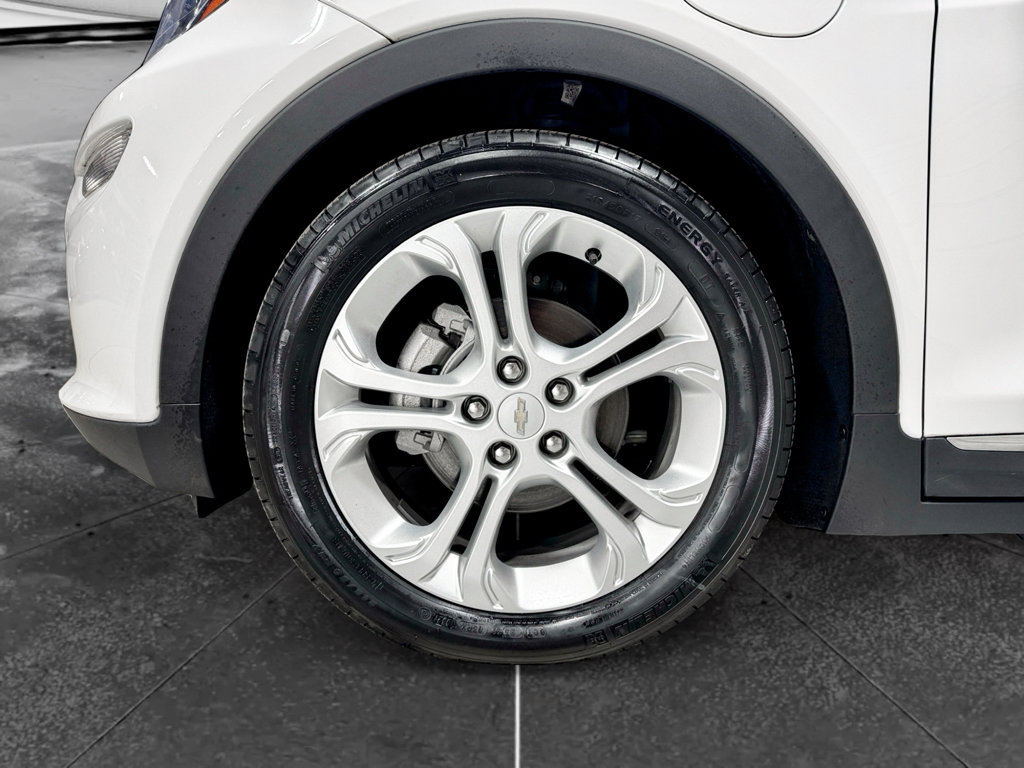 Used 2021 Chevrolet Bolt LT image 29