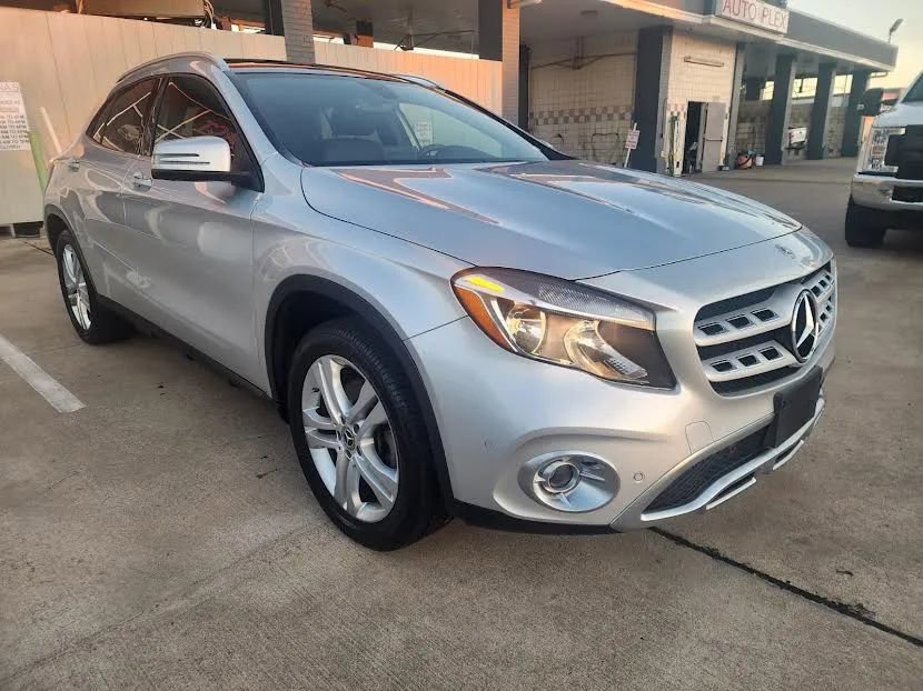 Used 2019 Mercedes-Benz GLA 250 4MATIC image 3