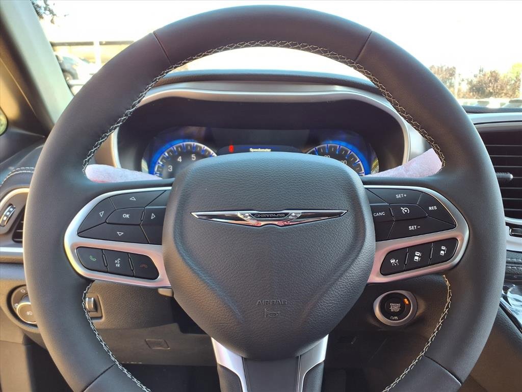 New 2026 Chrysler Pacifica Select image 12