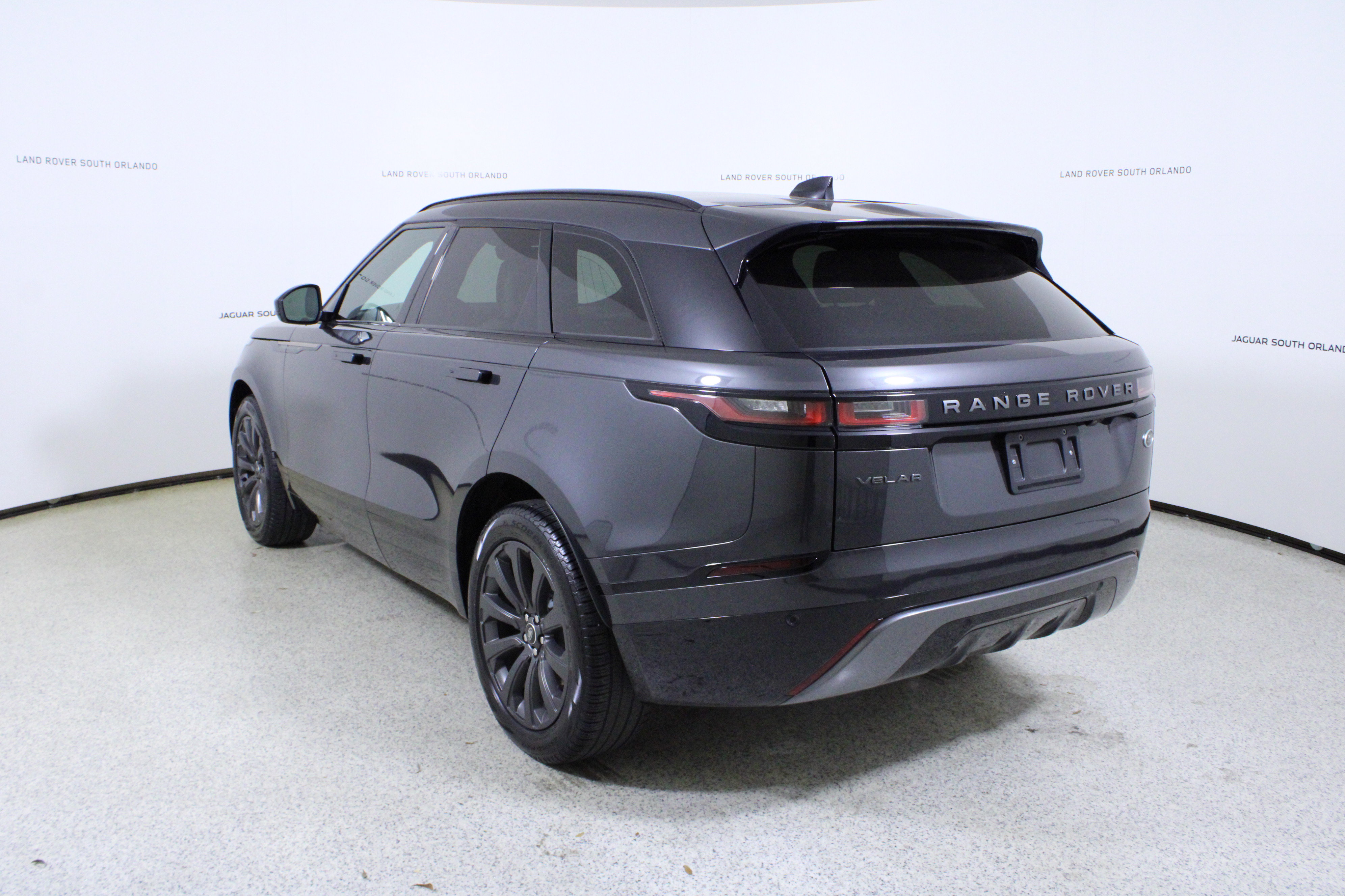 Used 2023 Land Rover Range Rover Velar R-Dynamic S AWD/4WD image 5