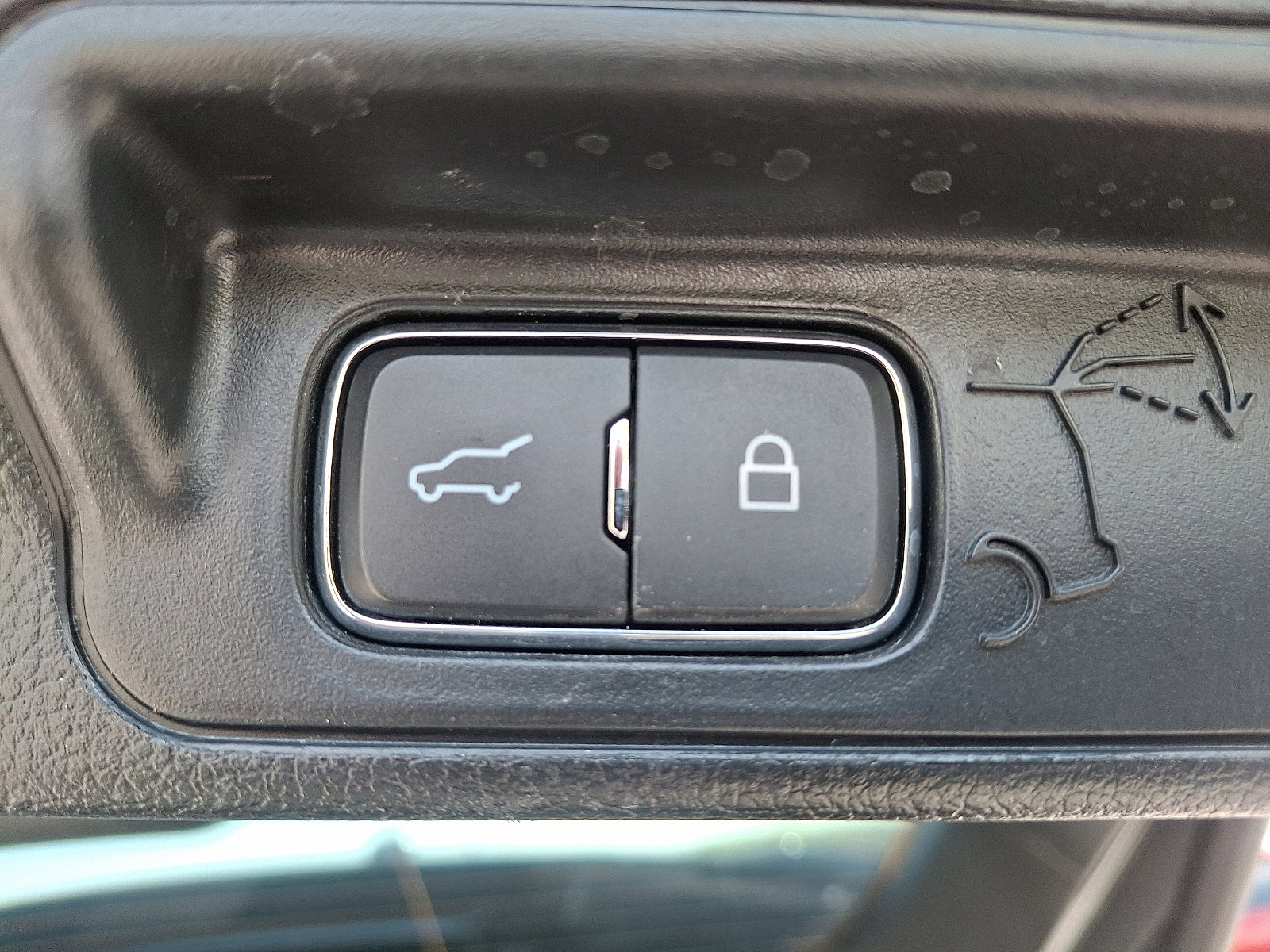 Certified 2022 Ford Explorer Limited image 32