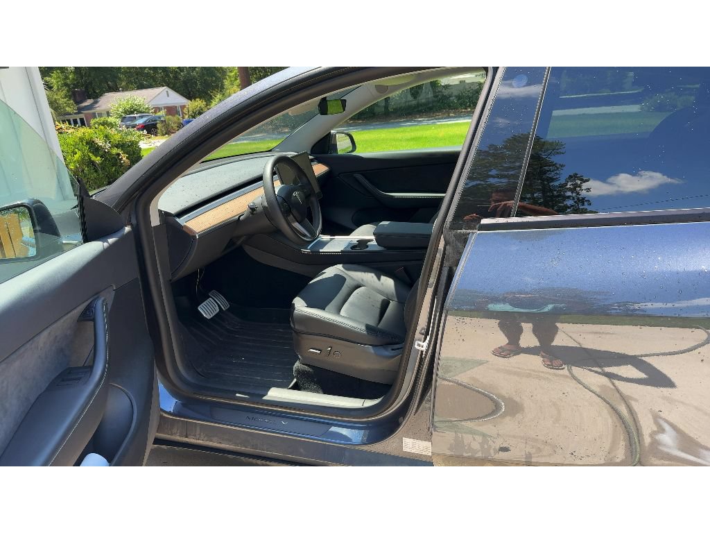 Used 2022 Tesla Model Y Performance AWD/4WD image 5