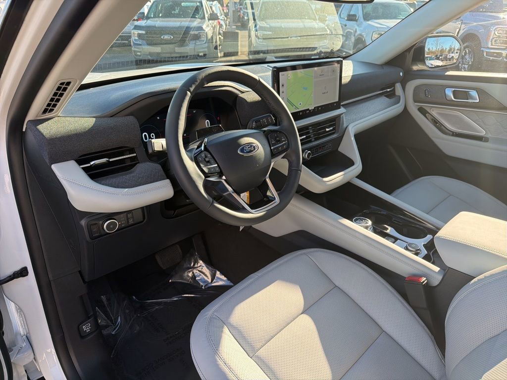 New 2026 Ford Explorer Platinum w/ LUX Leather Package image 11