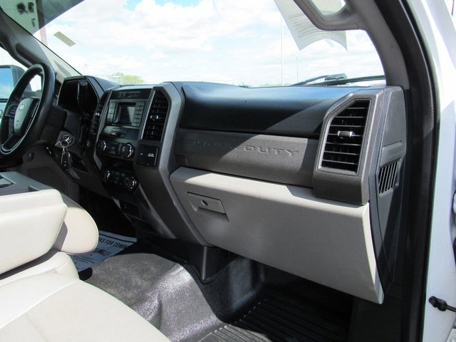 Used 2019 Ford F550 4x4 Regular Cab Super Duty image 15