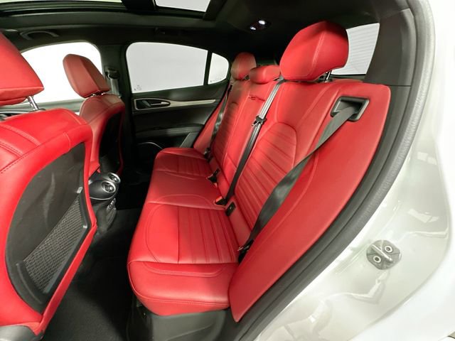 Used 2023 Alfa Romeo Stelvio Veloce image 24