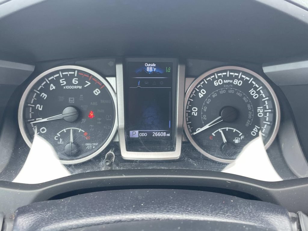 Used 2022 Toyota Tacoma SR5 w/ Technology Package RWD image 20