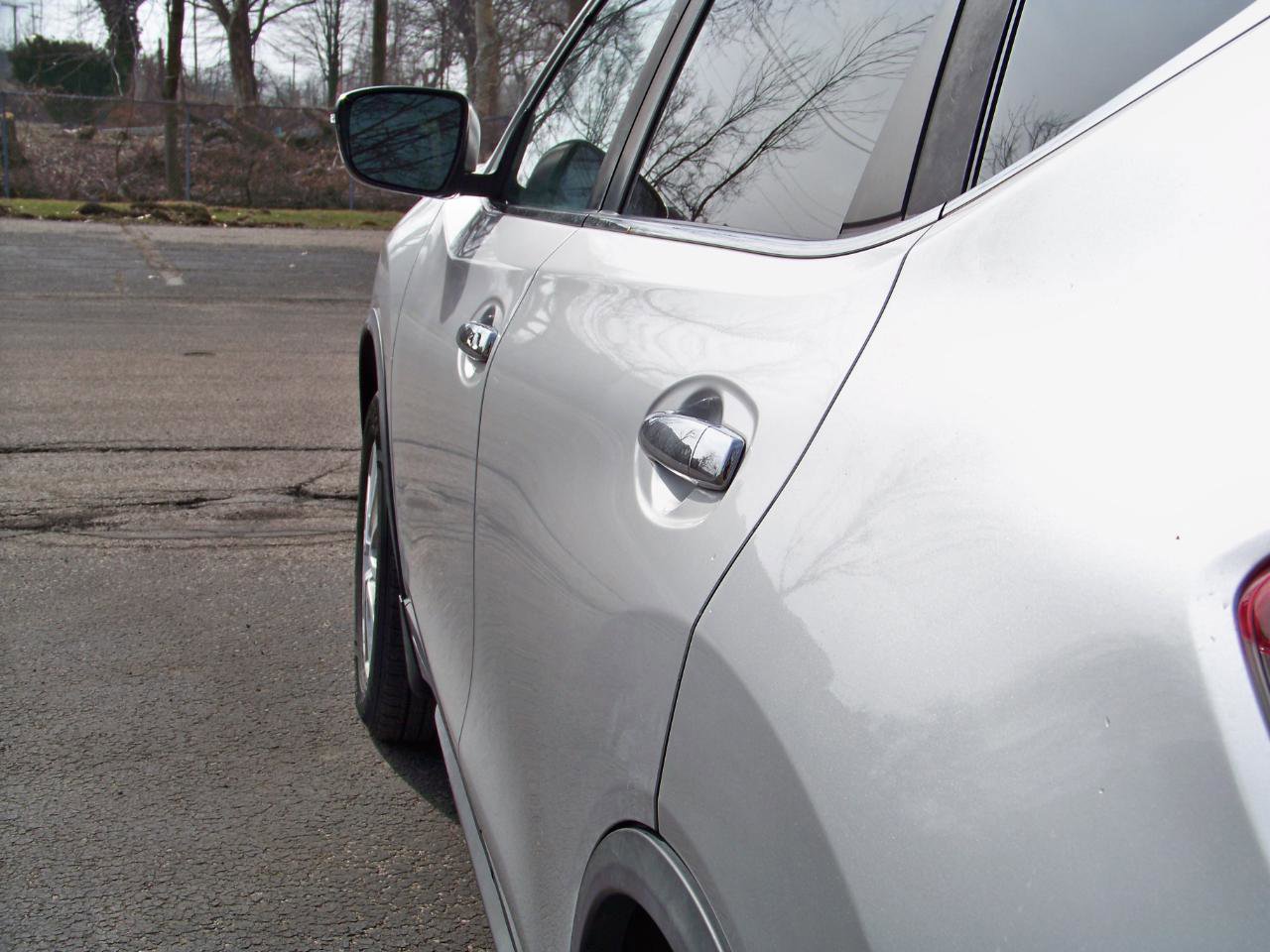 Used 2019 Nissan Rogue SV AWD/4WD image 9