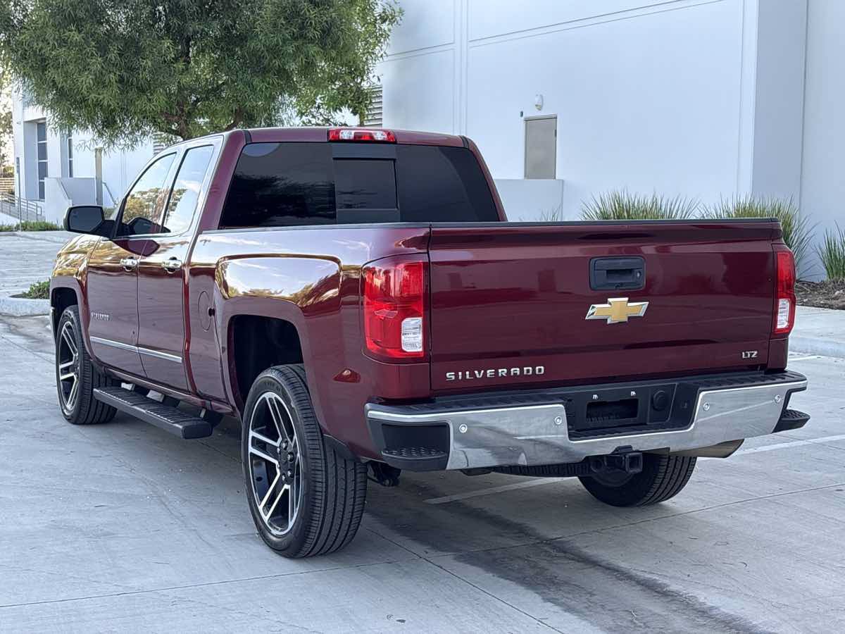 Used 2017 Chevrolet Silverado 1500 LTZ w/ LTZ Plus Package RWD image 5