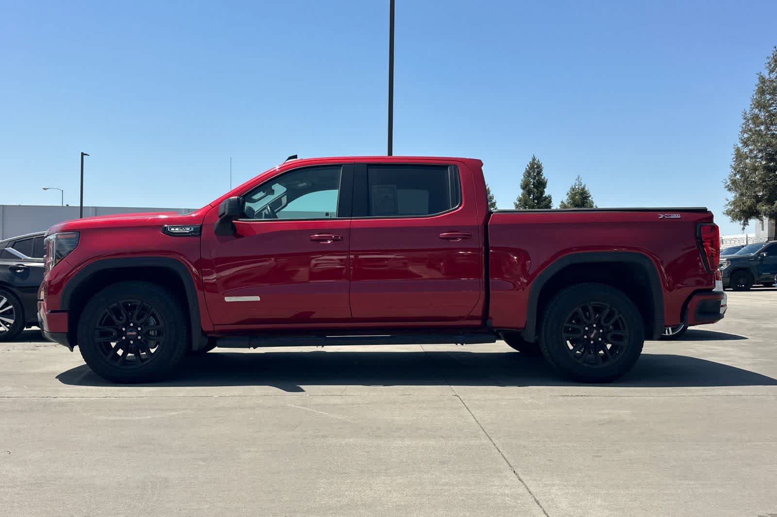 Used 2024 GMC Sierra 1500 Elevation w/ LPO, Elevation Black Package AWD/4WD image 6