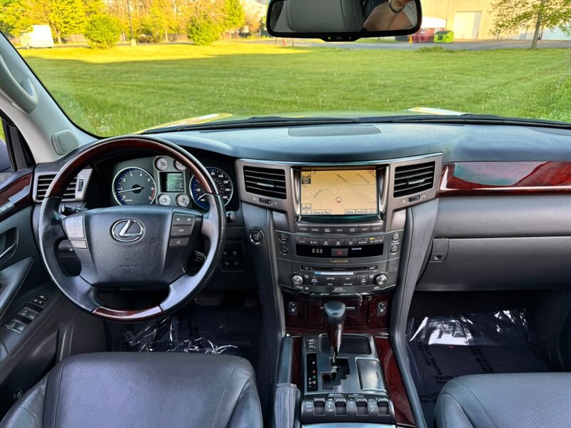 Used 2010 Lexus LX 570 4WD image 14