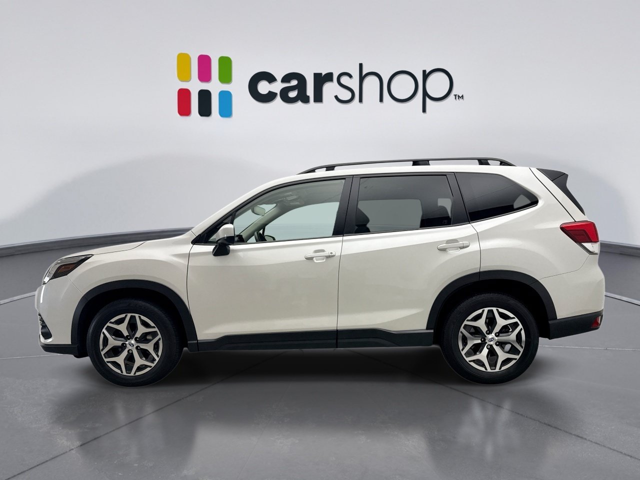 Used 2024 Subaru Forester Premium AWD/4WD image 2