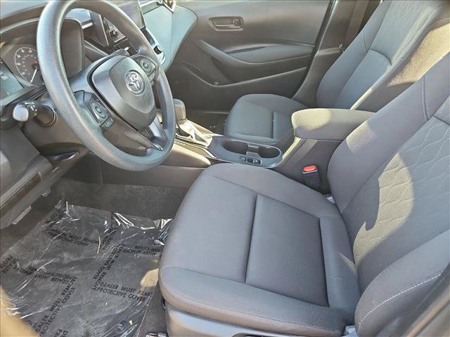 Used 2025 Toyota Corolla LE FWD image 21