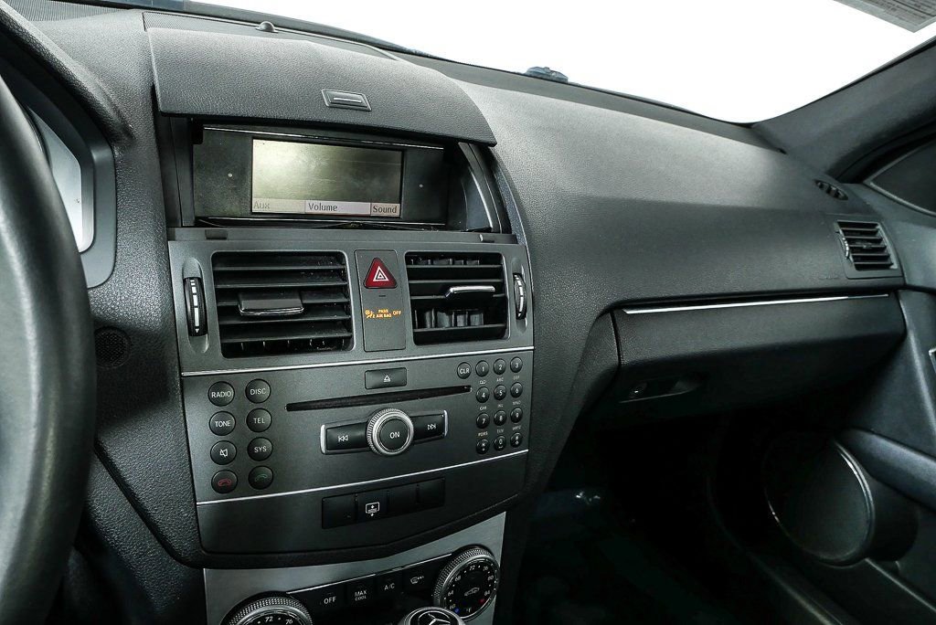 Used 2011 Mercedes-Benz C 300 Sedan image 12