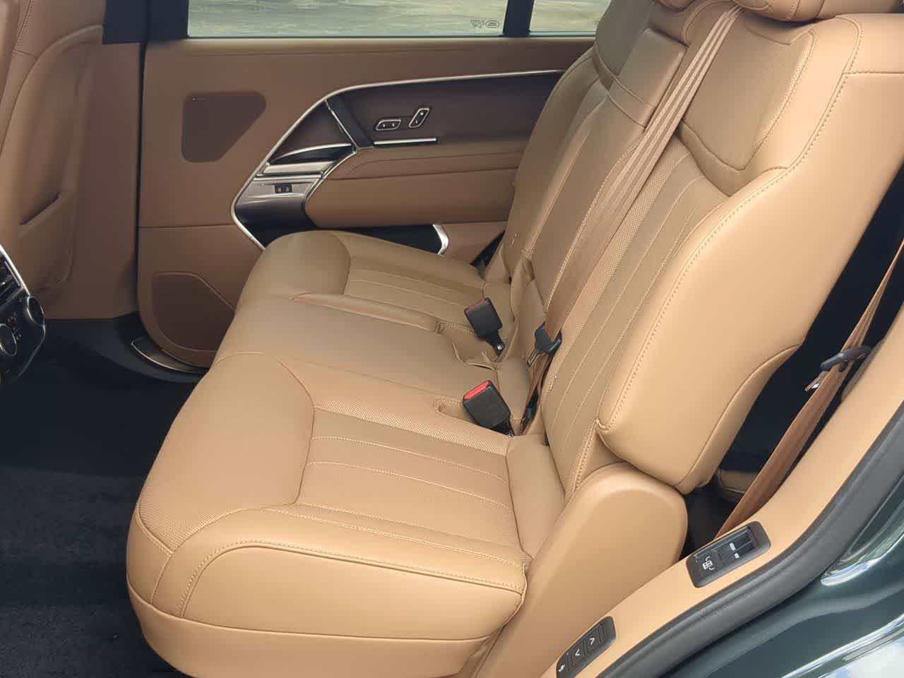 Certified 2025 Land Rover Range Rover Long Wheelbase SE AWD/4WD image 20