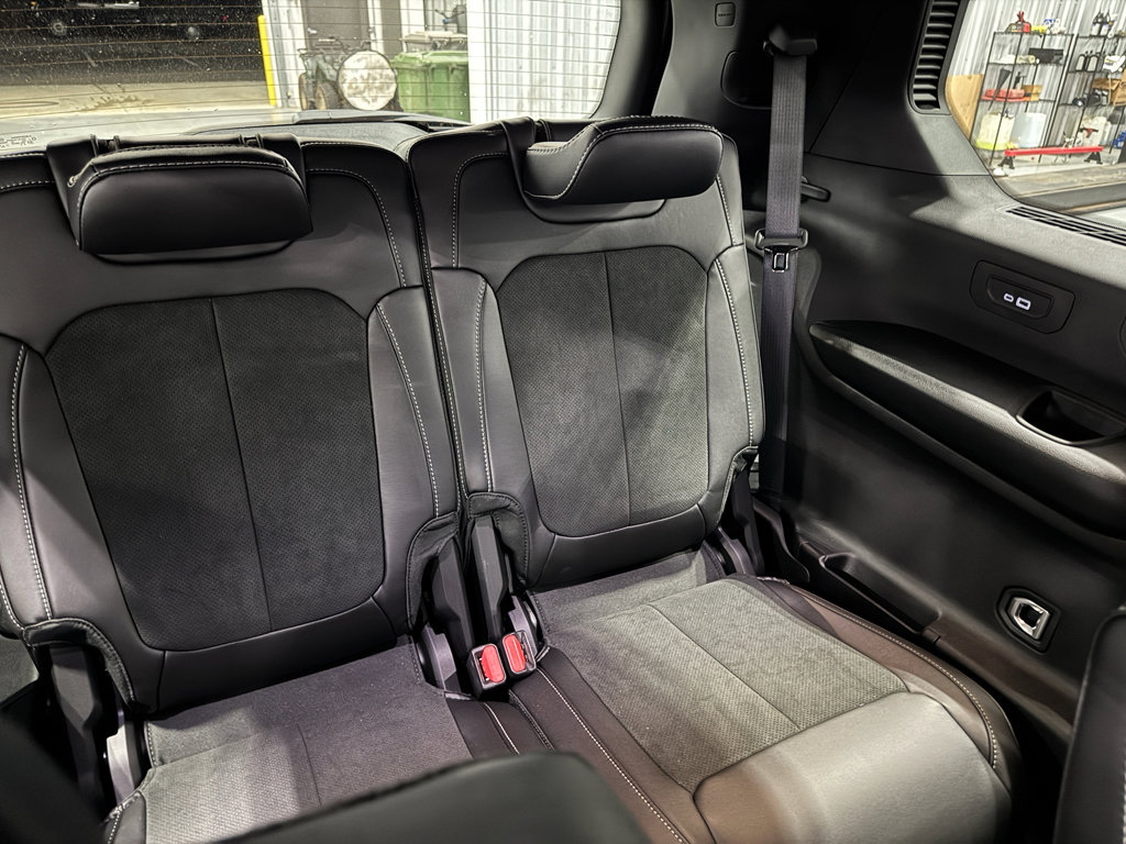 New 2025 Jeep Grand Cherokee L Altitude image 17