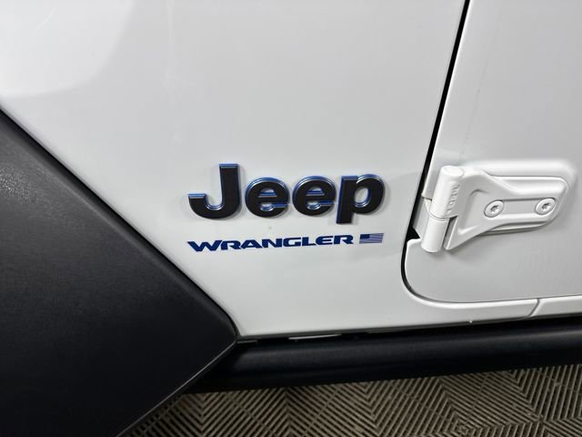 Used 2023 Jeep Wrangler Unlimited w/ 8.4" Radio Group image 10