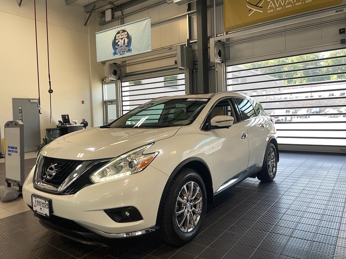 Used 2016 Nissan Murano SL w/ SL Technology Package AWD/4WD image 2