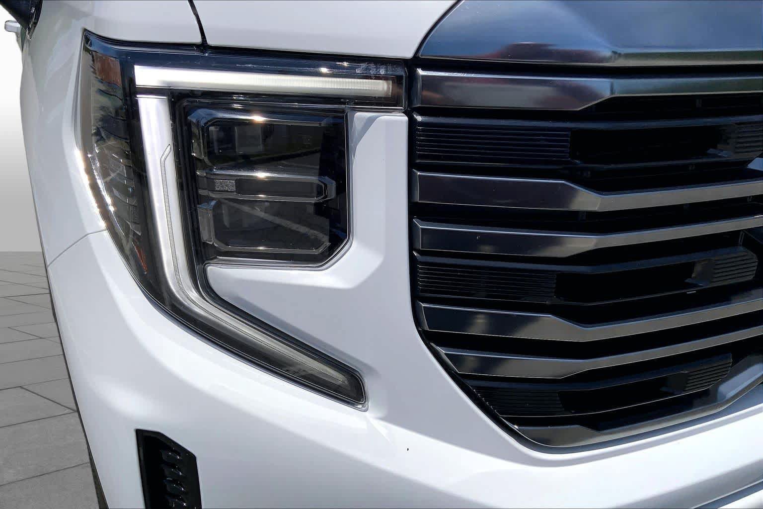 Certified 2023 GMC Sierra 1500 AT4 w/ AT4 Premium Package AWD/4WD image 27