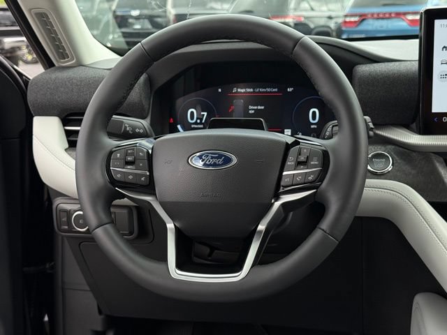 New 2026 Ford Explorer Platinum w/ LUX Leather Package AWD/4WD image 9