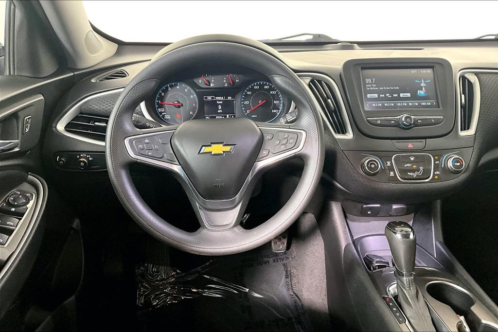 Used 2018 Chevrolet Malibu LS image 5