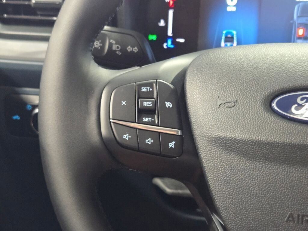 New 2025 Ford Maverick XLT w/ XLT Luxury Package image 26