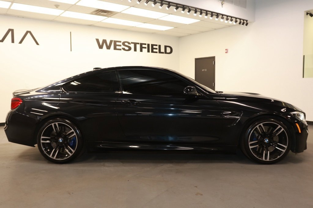 Used 2019 BMW M4 Coupe w/ Executive Package image 8