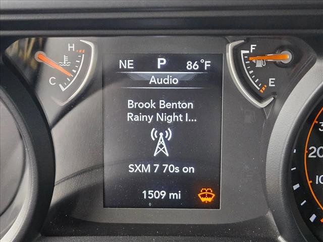 Used 2024 Jeep Gladiator Sport image 11