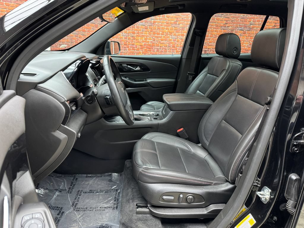 Used 2023 Chevrolet Traverse RS AWD/4WD image 23