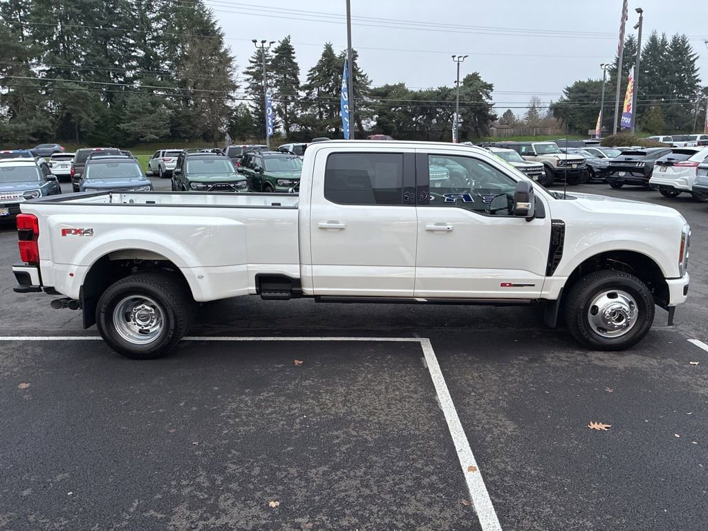 Used 2025 Ford F350 Platinum image 8