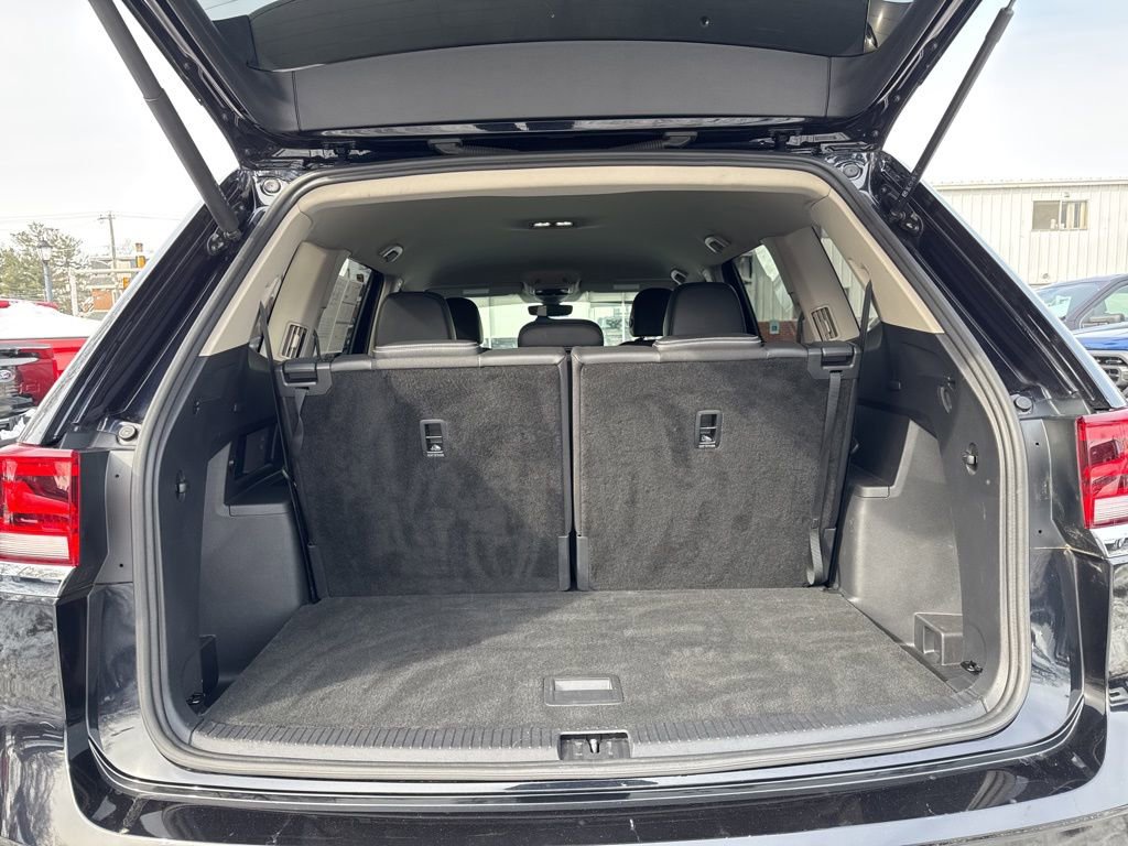 Used 2024 Volkswagen Atlas SE image 11