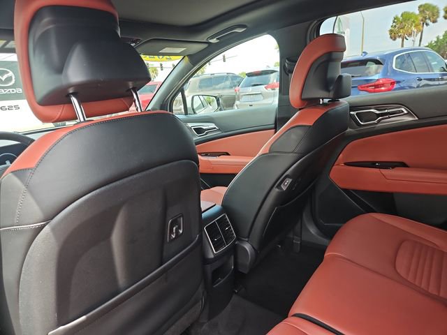 Used 2025 Kia Sportage SX image 28