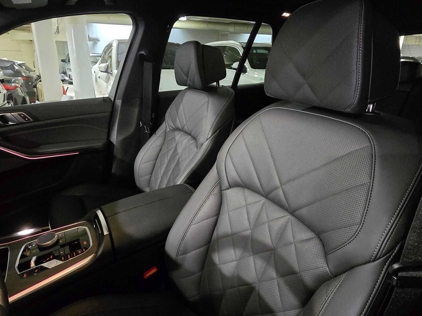 Used 2026 BMW X5 xDrive40i w/ Climate Comfort Package AWD/4WD image 21