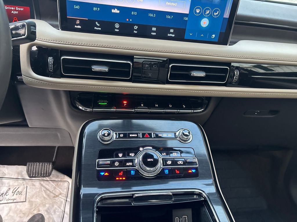 Used 2022 Lincoln Nautilus Reserve w/ Equipment Group 201A image 21