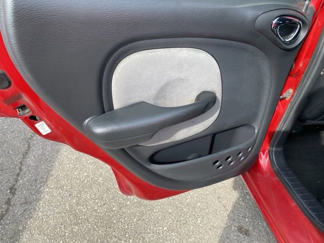 Used 2003 Chrysler PT Cruiser Limited image 19