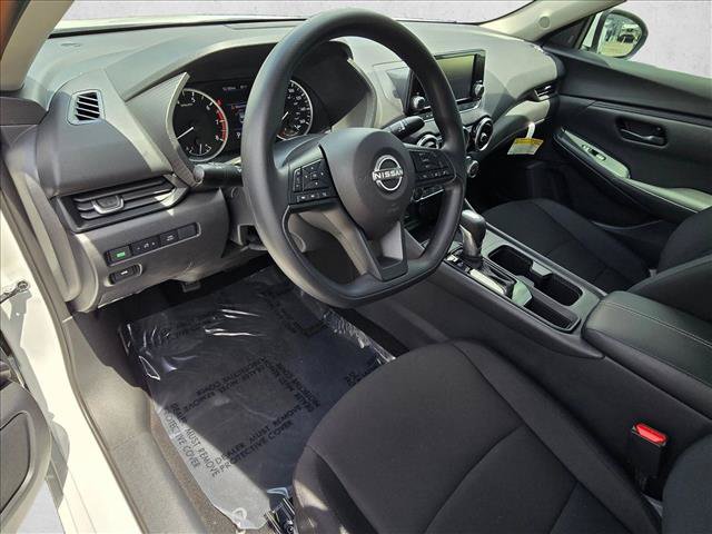 Certified 2025 Nissan Sentra S FWD image 10