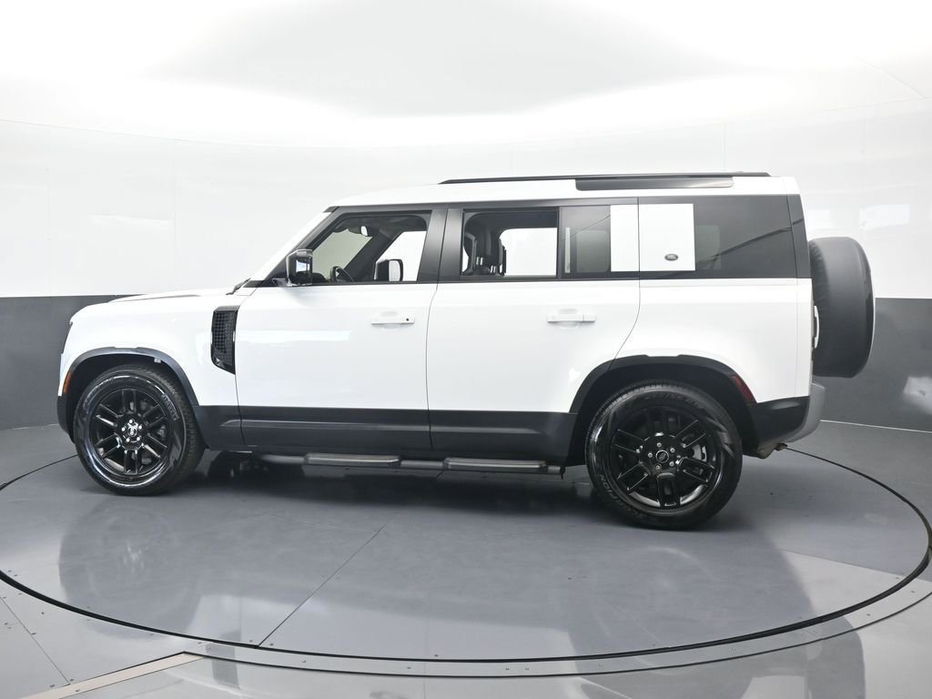 Used 2022 Land Rover Defender 110 S image 3