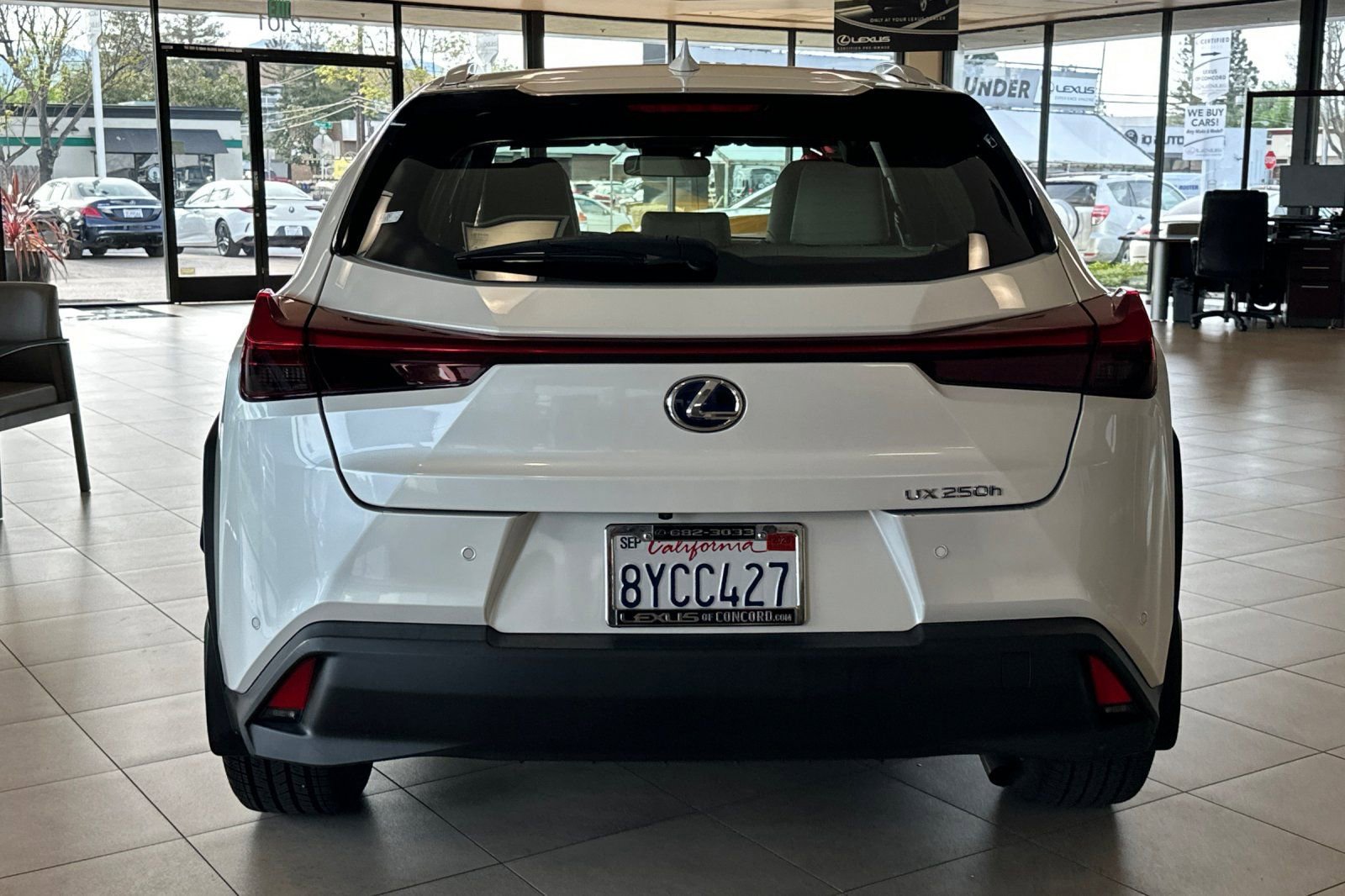 Certified 2021 Lexus UX 250h w/ Accessory Package (Z2) image 5