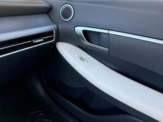 New 2026 Hyundai Sonata SE FWD image 24