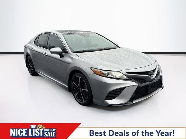 Used 2019 Toyota Camry XSE image 1