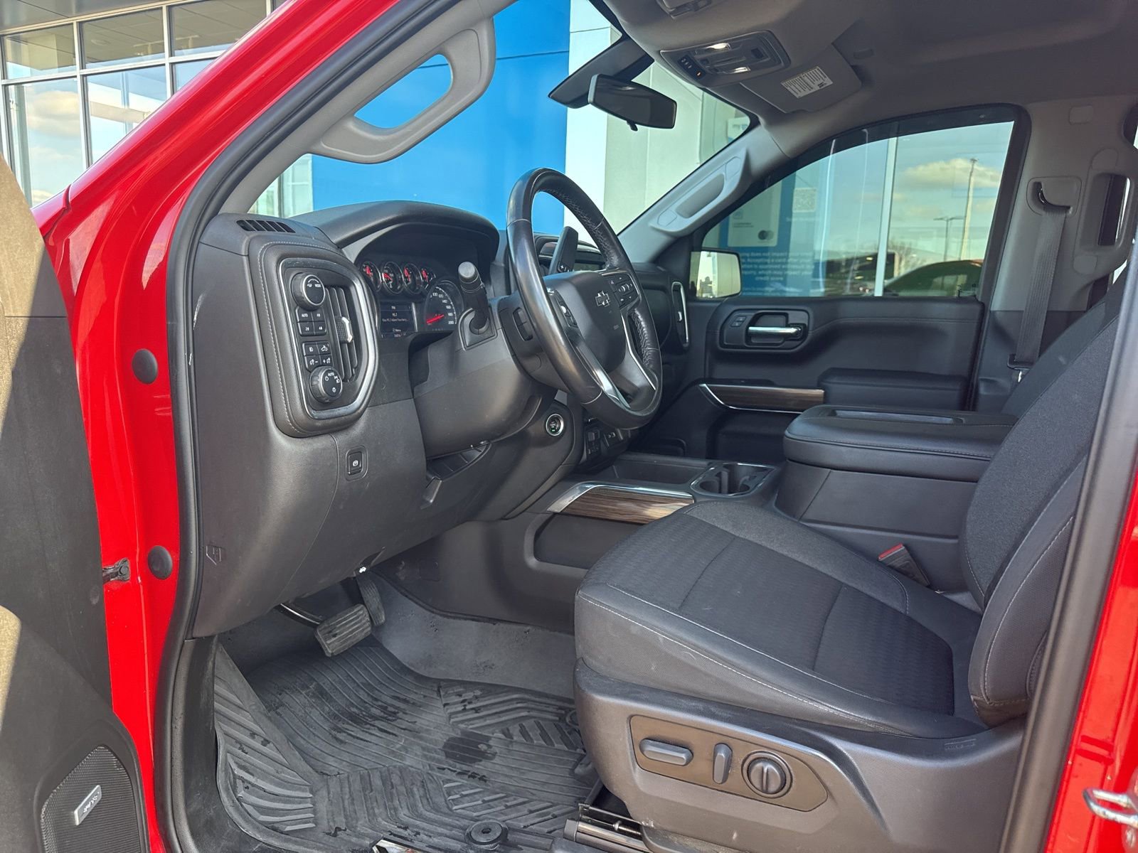 Used 2022 Chevrolet Silverado 1500 LT Trail Boss w/ Convenience Package II image 18